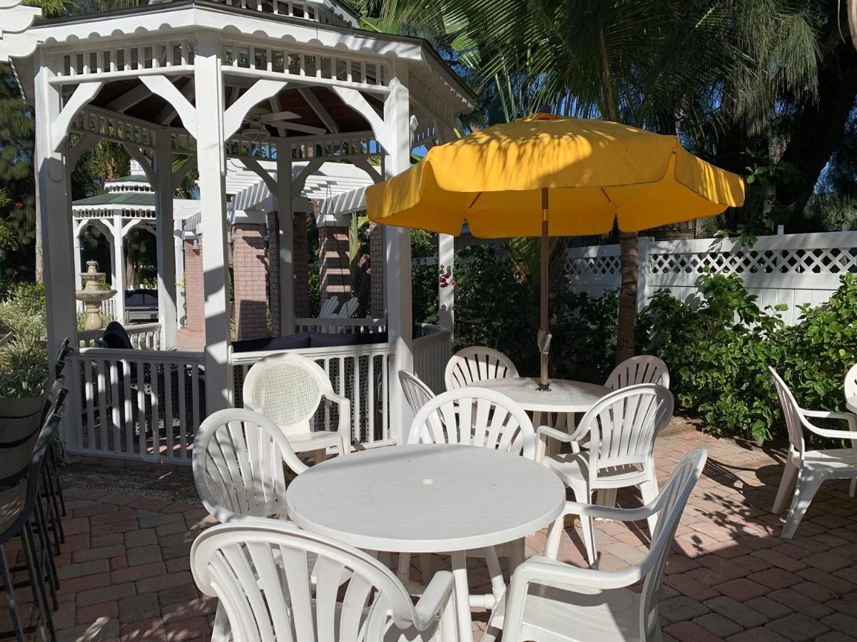 Coconut Inn Pass-A-Grille Beach St Pete Beach Kültér fotó